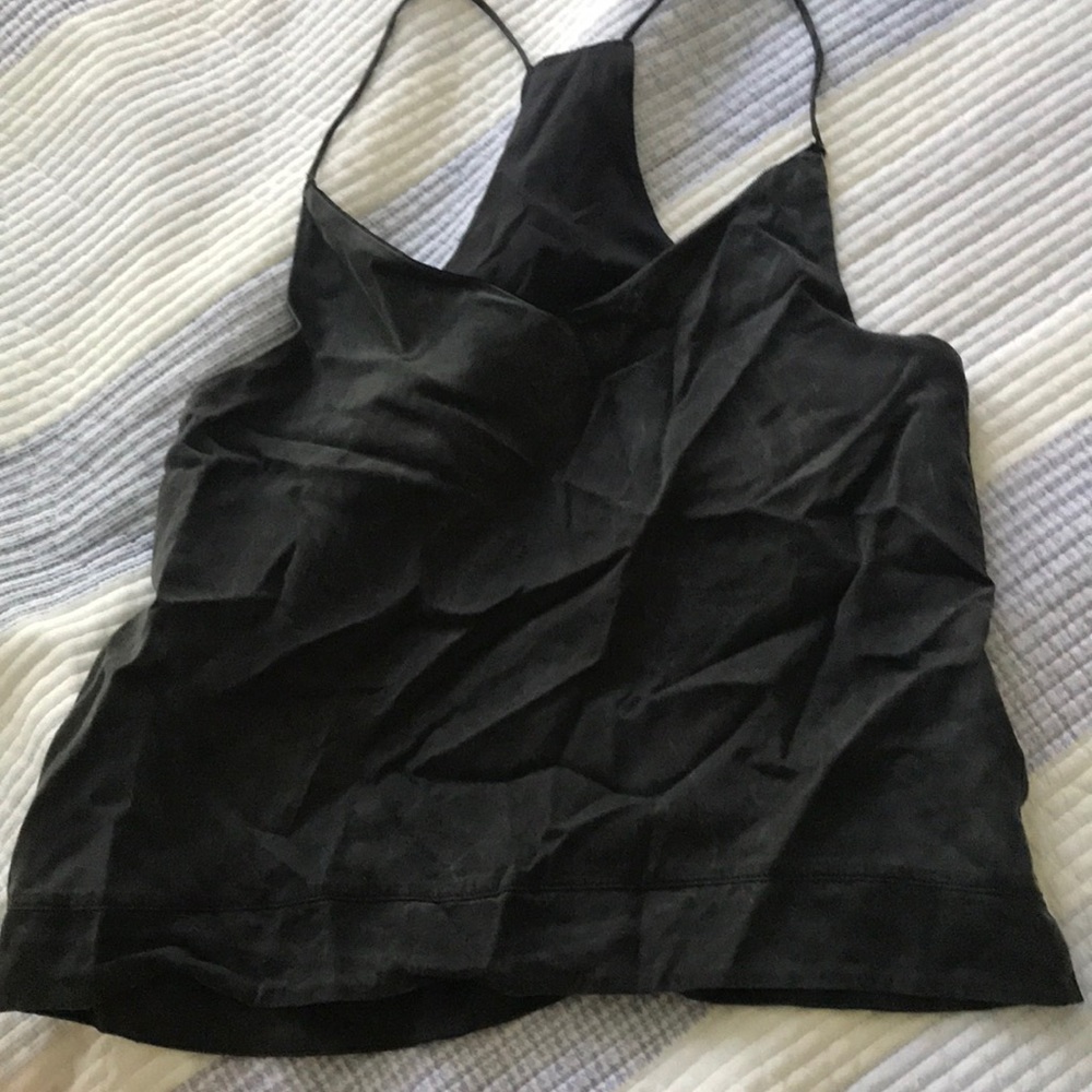 Frayed style lululemon top